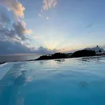 Private Infinity Pool With Sea Views Apartment