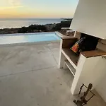 Private Infinity Pool With Sea Views *