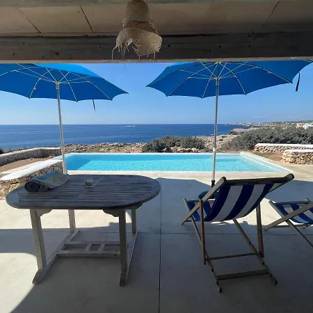 Binisamar Infinity Pool Over The Sea * ביניבקה