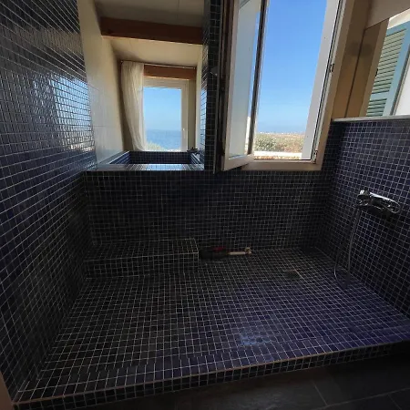 アパート Private Infinity Pool With Sea Views ビニベカ