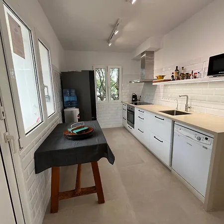 Binisamar Infinity Pool Over The Sea *