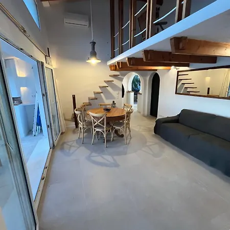 Binisamar Infinity Pool Over The Sea