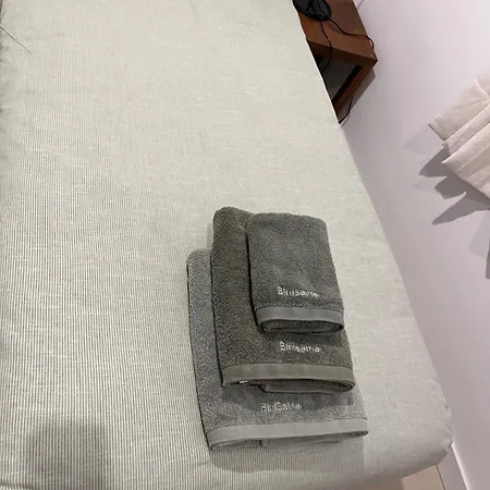 Binisamar Infinity Pool Over The Sea *