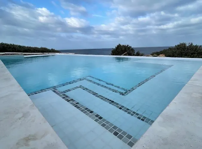 Binisamar Infinity Pool Over The Sea Binibeca