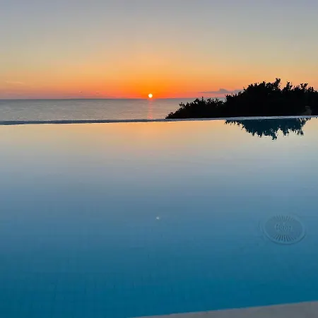 Binisamar Infinity Pool Over The Sea Apartment Binibeca