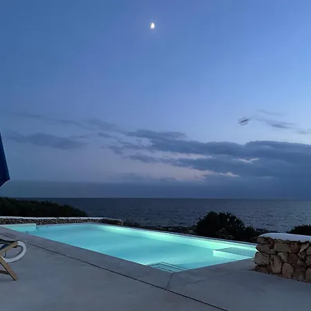 Apartment Binisamar Infinity Pool Over The Sea