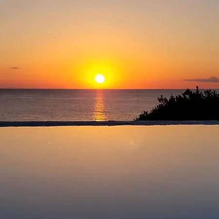 Binisamar Infinity Pool Over The Sea Lejlighed Binibeca